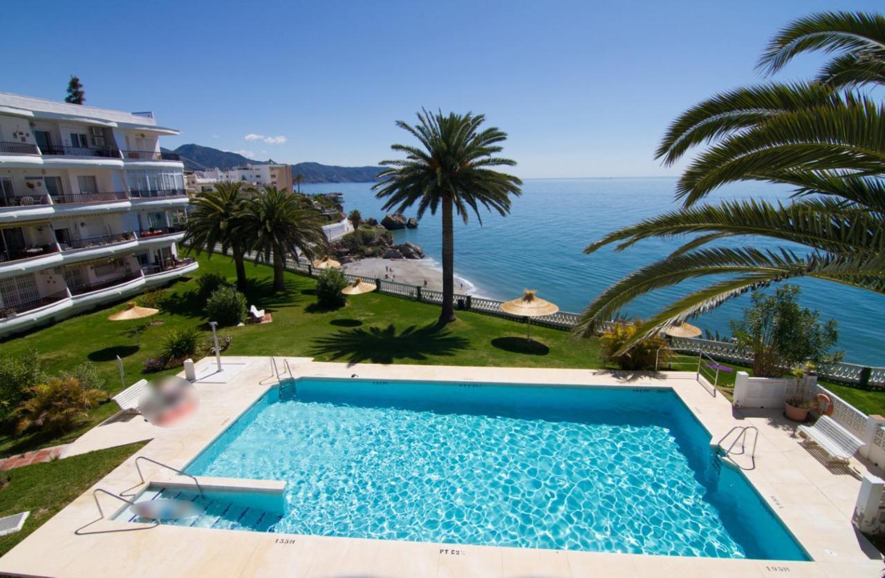 Acapulco Playa 34 Menyber Apartman Nerja Kültér fotó